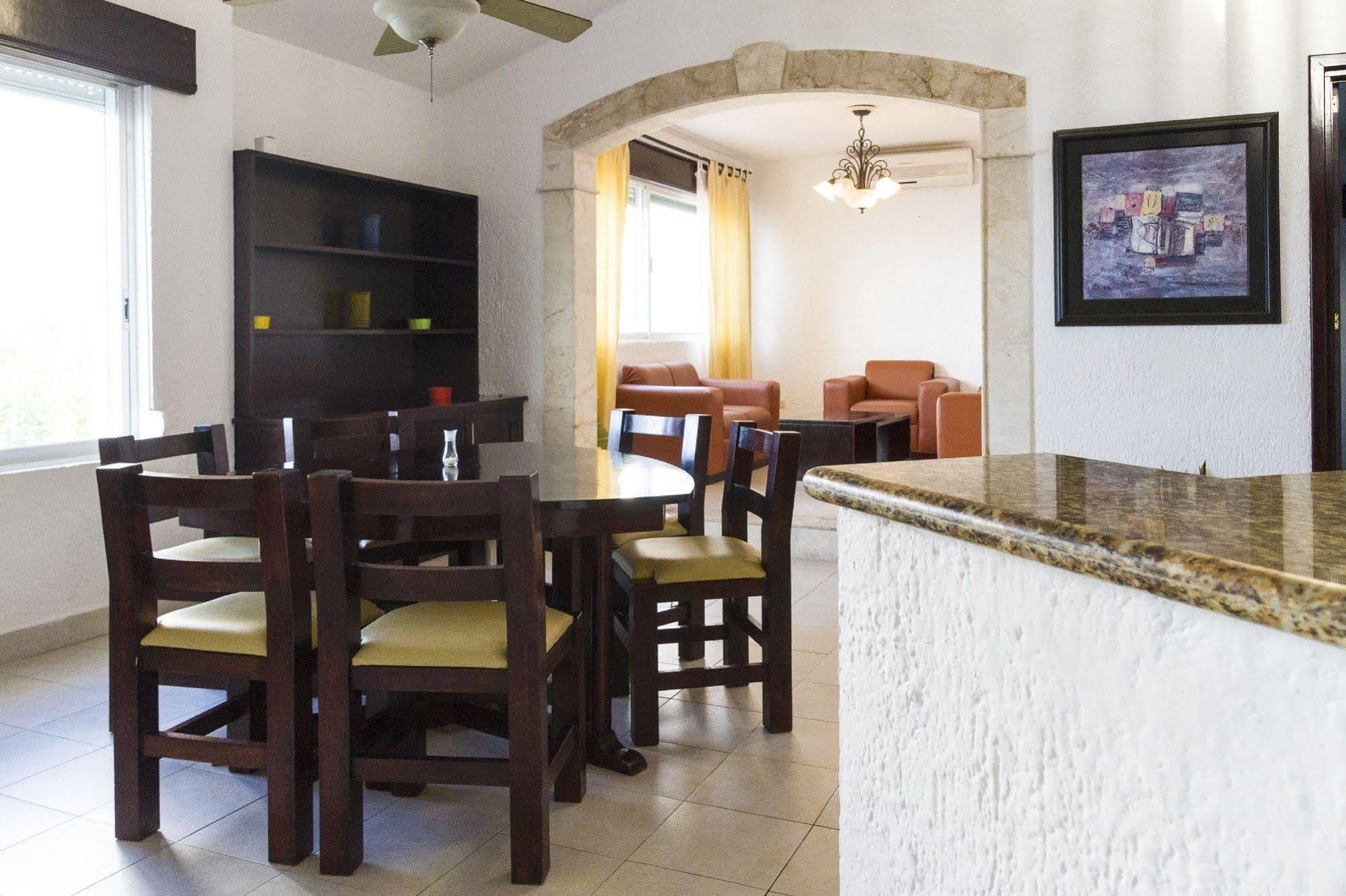 Las Gaviotas Hotel y Suites Cancún Exterior foto
